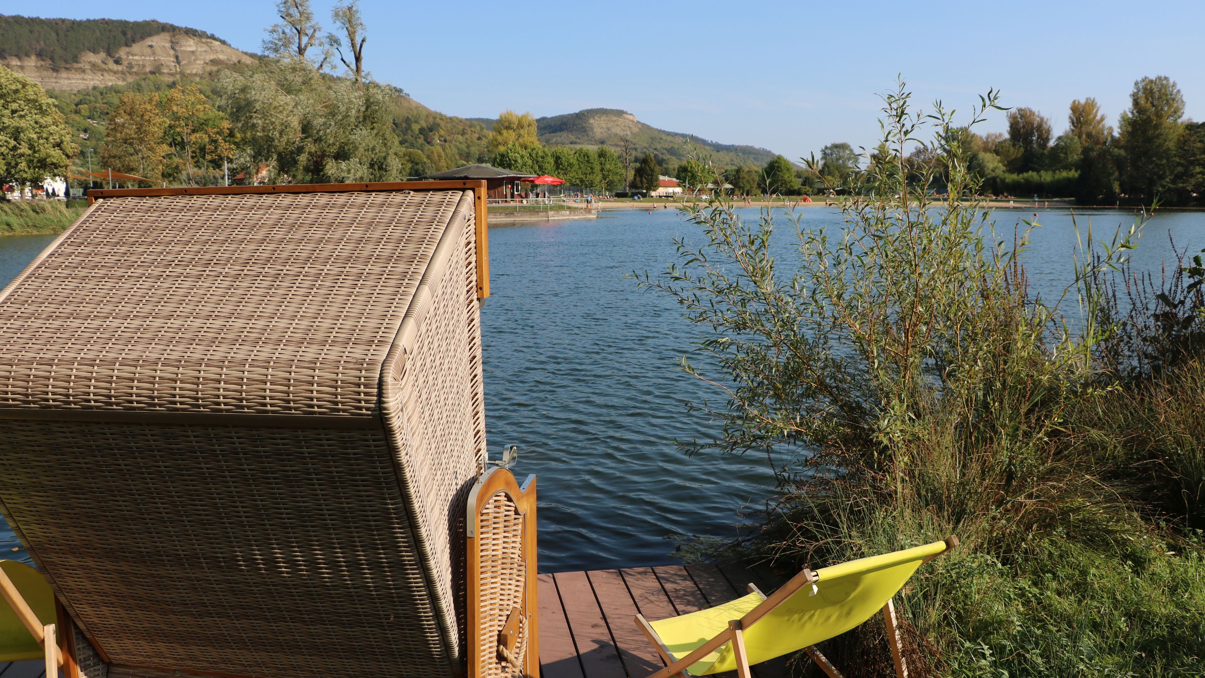 Bad und Strandbar geöffnet – Parkplatz geschlossen 