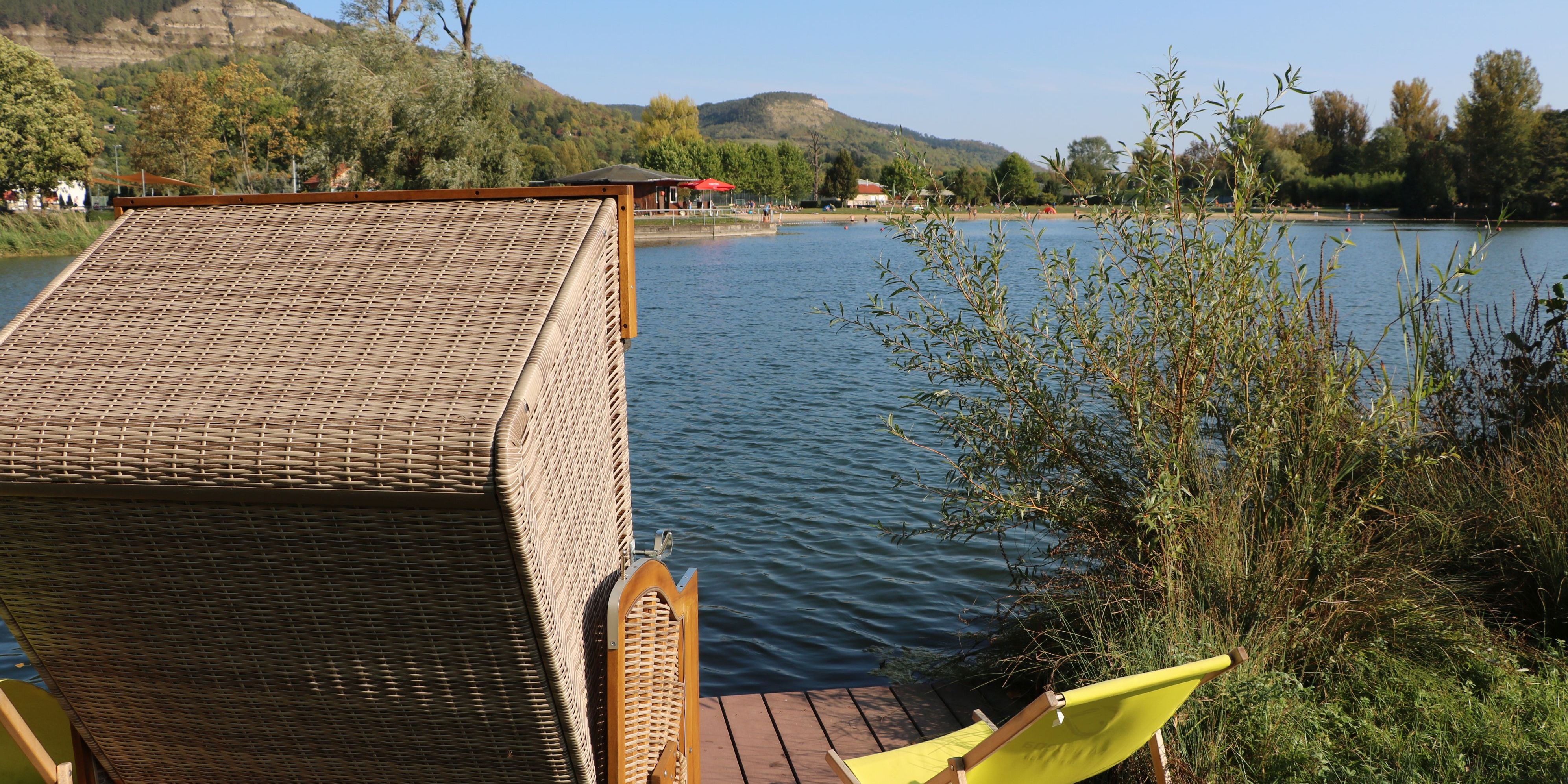 Bad und Strandbar geöffnet – Parkplatz geschlossen Bad und Strandbar geöffnet – Parkplatz geschlossen