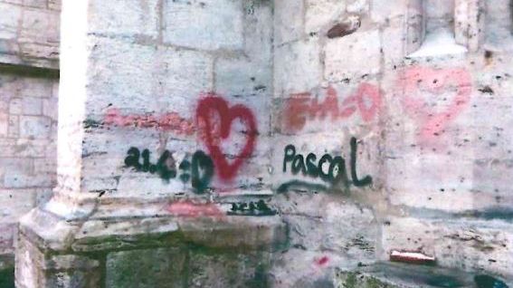 Stadtkirche erneut mit Graffiti verunstaltet