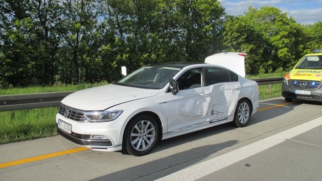 Lkw-Unfall in Baustelle auf A4