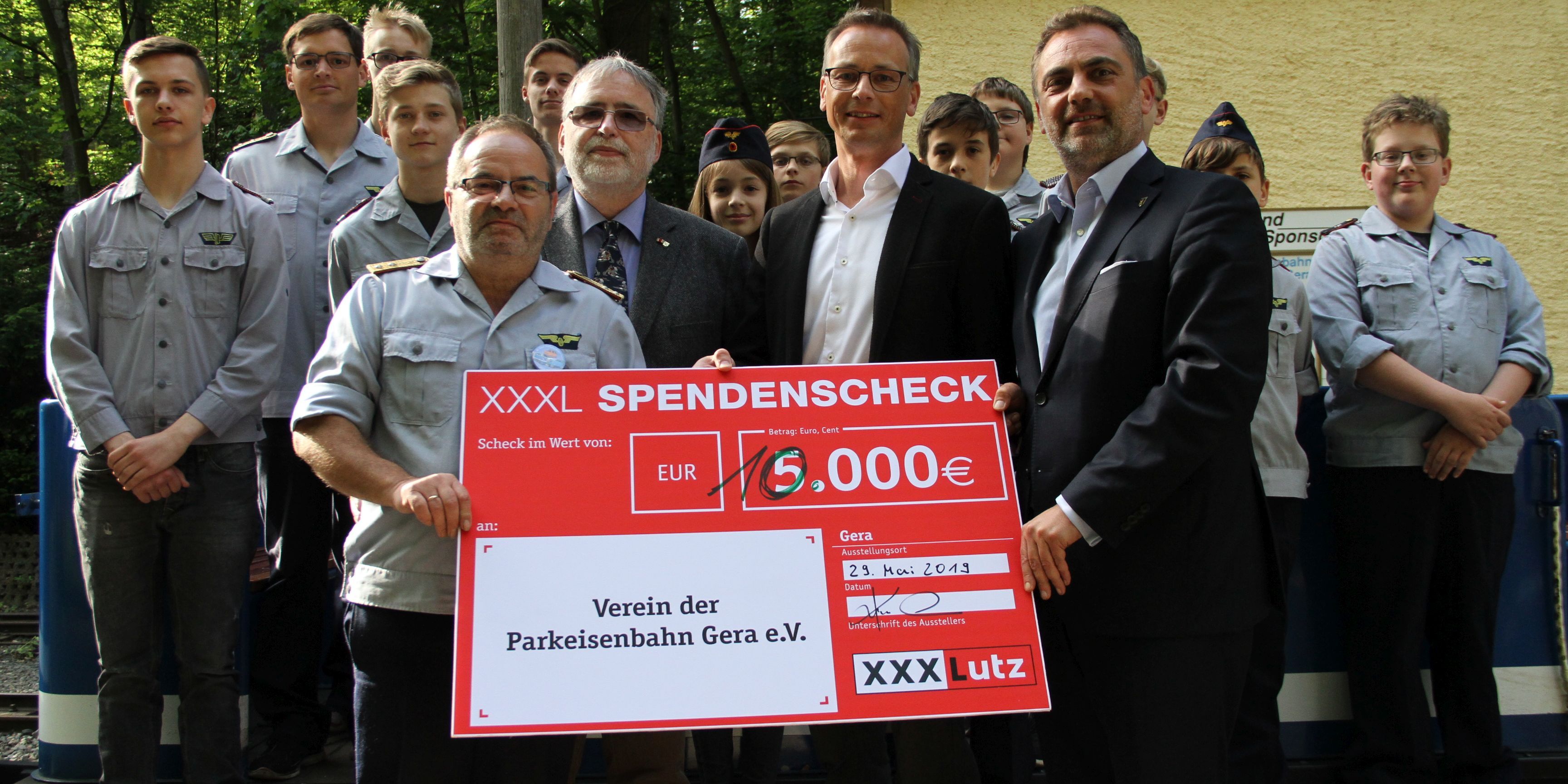 XXXLutz-Spende für Geraer Parkeisenbahn