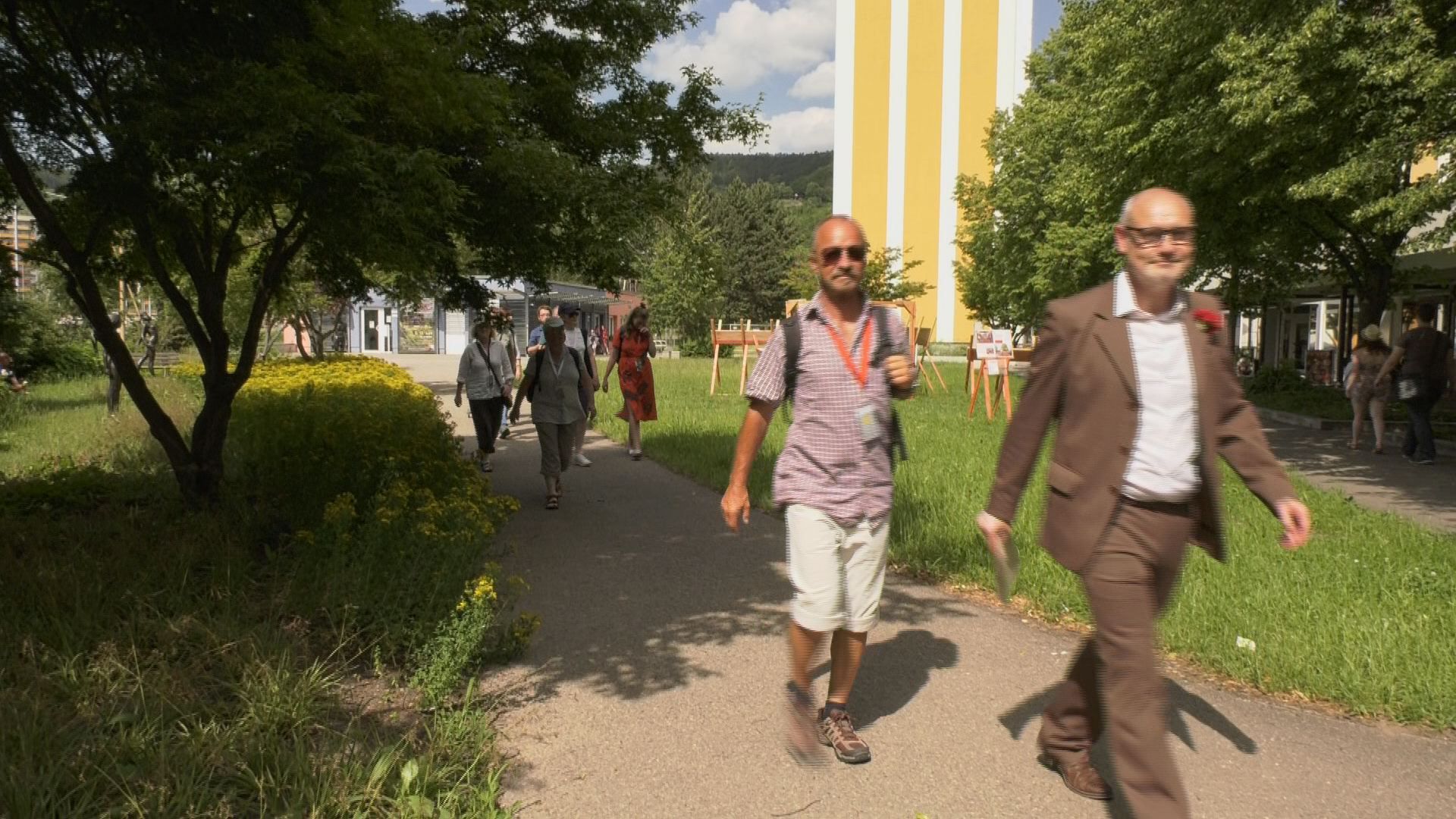 Rundgang angeboten: Die Freie Bühne Jena unternimmt eine Entdeckungstour in Lobeda 