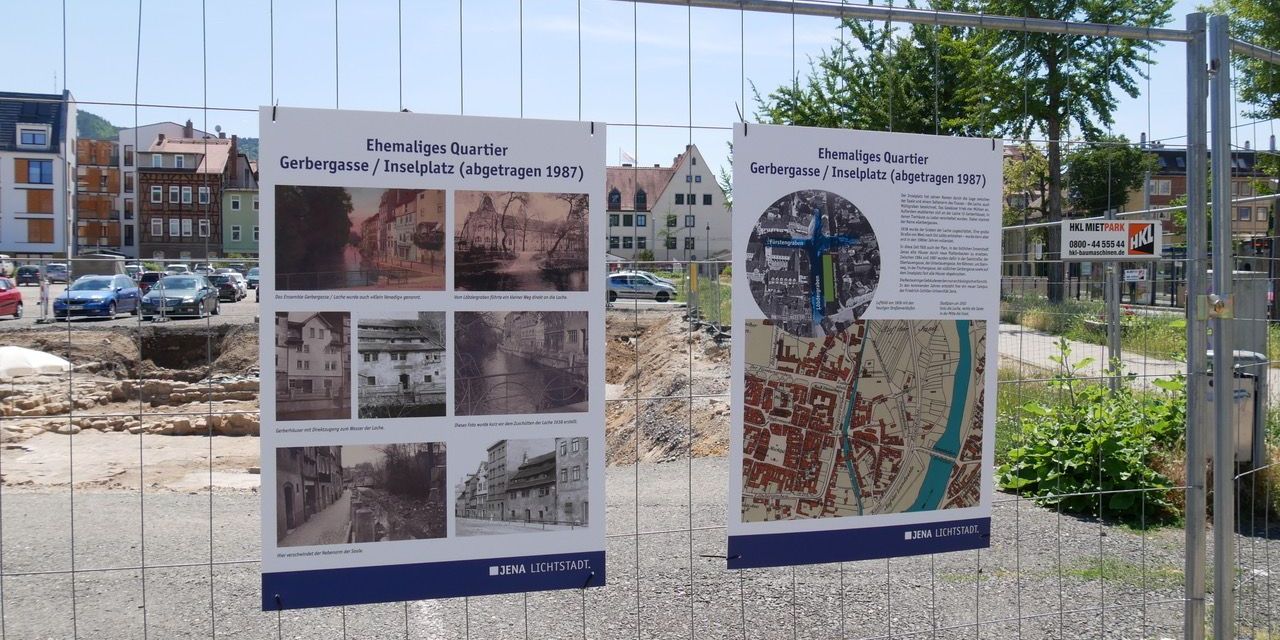 Tafeln zur Inselplatz-Geschichte