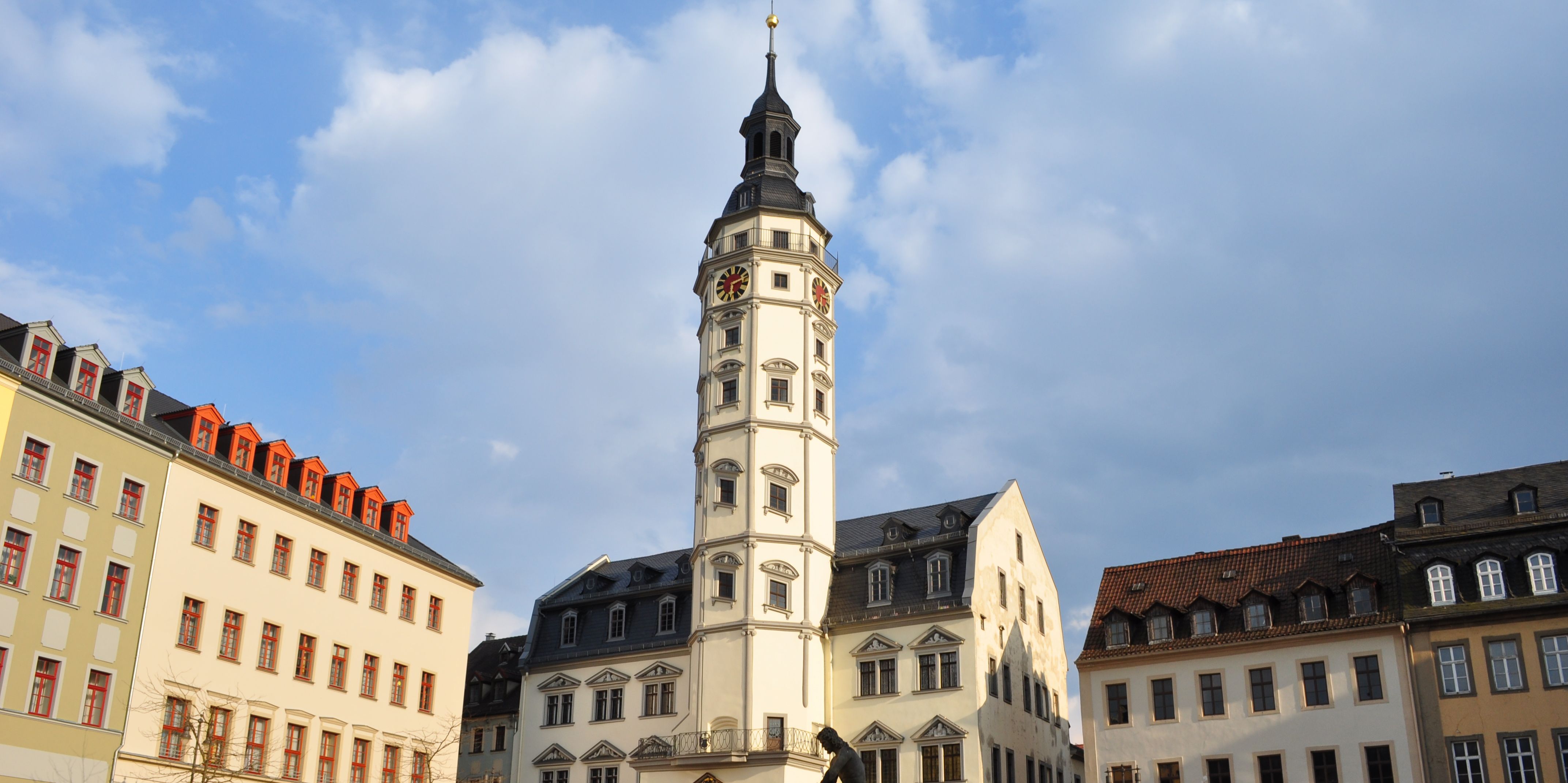 Hilfe beim Wiederaufbau des Wünschendorfer Märchenwaldes   