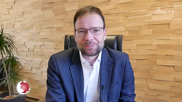 Vermittelt Oberbürgermeister Dr. Thomas Nitzsche äußert sich zur Mund