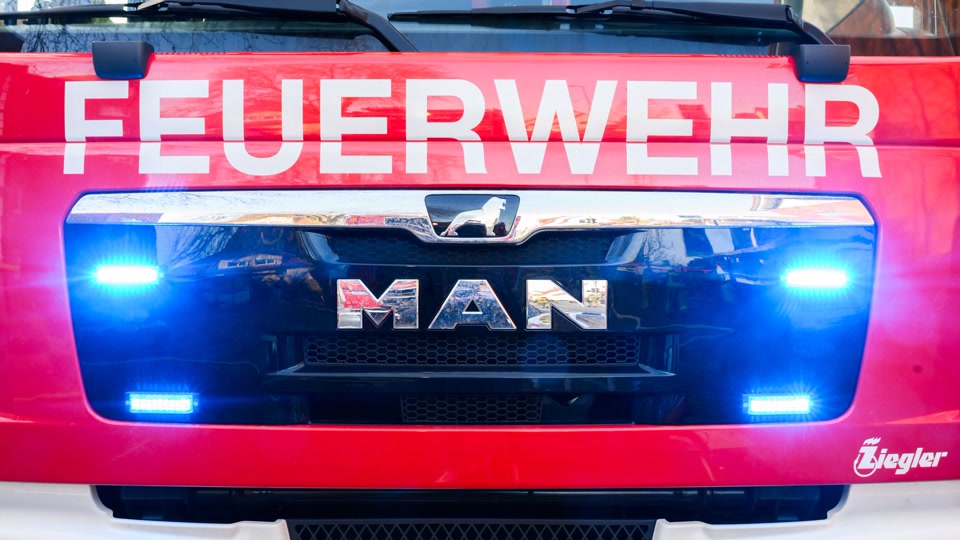 Drei Fußballfelder groß: Wiese im Saarland abgebrannt