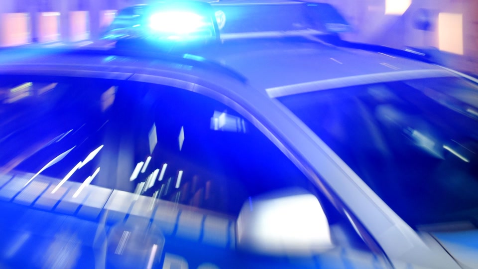 Ohne Führerschein – per Haftbefehl gesuchter Fahrer gestellt