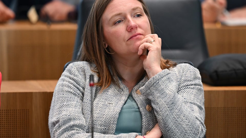 Ministerin: Opfer von Zwangsverheiratungen besser schützen