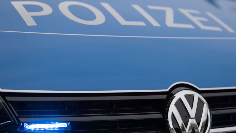 Verlorener Schuh verrät geflüchteten Rollerfahrer
