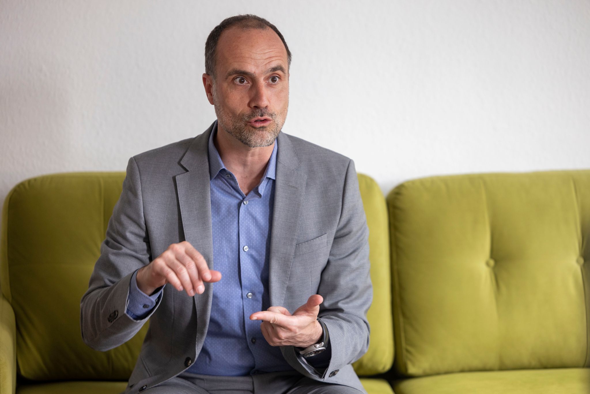 Gesundheitsminister Clemens Hoch will Menschen zum Blutspenden bewegen. 