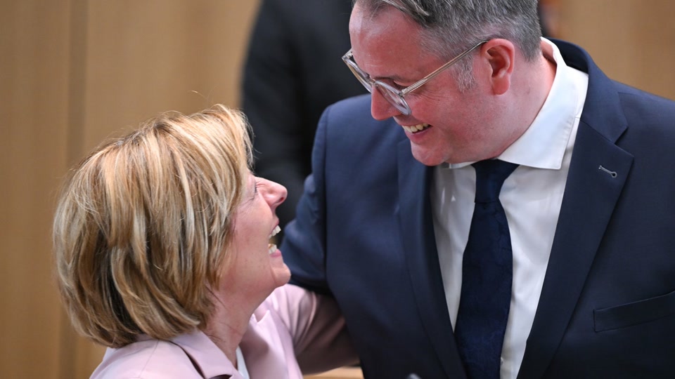 Dienstjubiläum: Anpacken statt Sektempfang