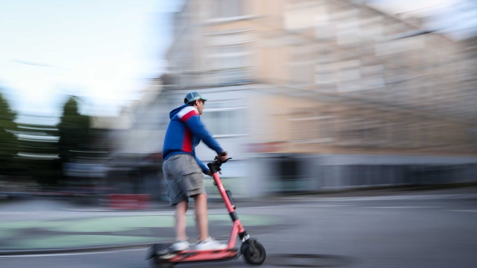 Mediziner wegen mehr Unfällen mit E-Scootern «alarmiert»