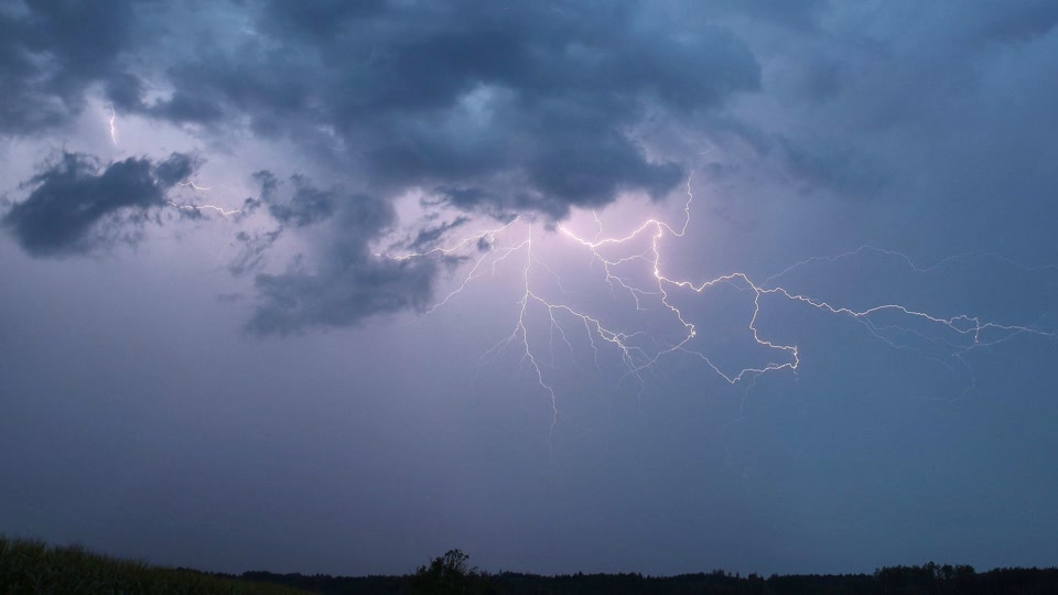 Wieder drohen Gewitter und Starkregen