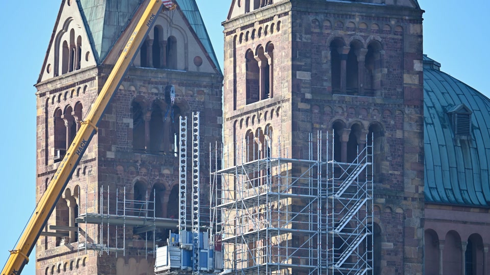 Wettlauf gegen den Verfall - Der Sanierungsfall Speyerer Dom