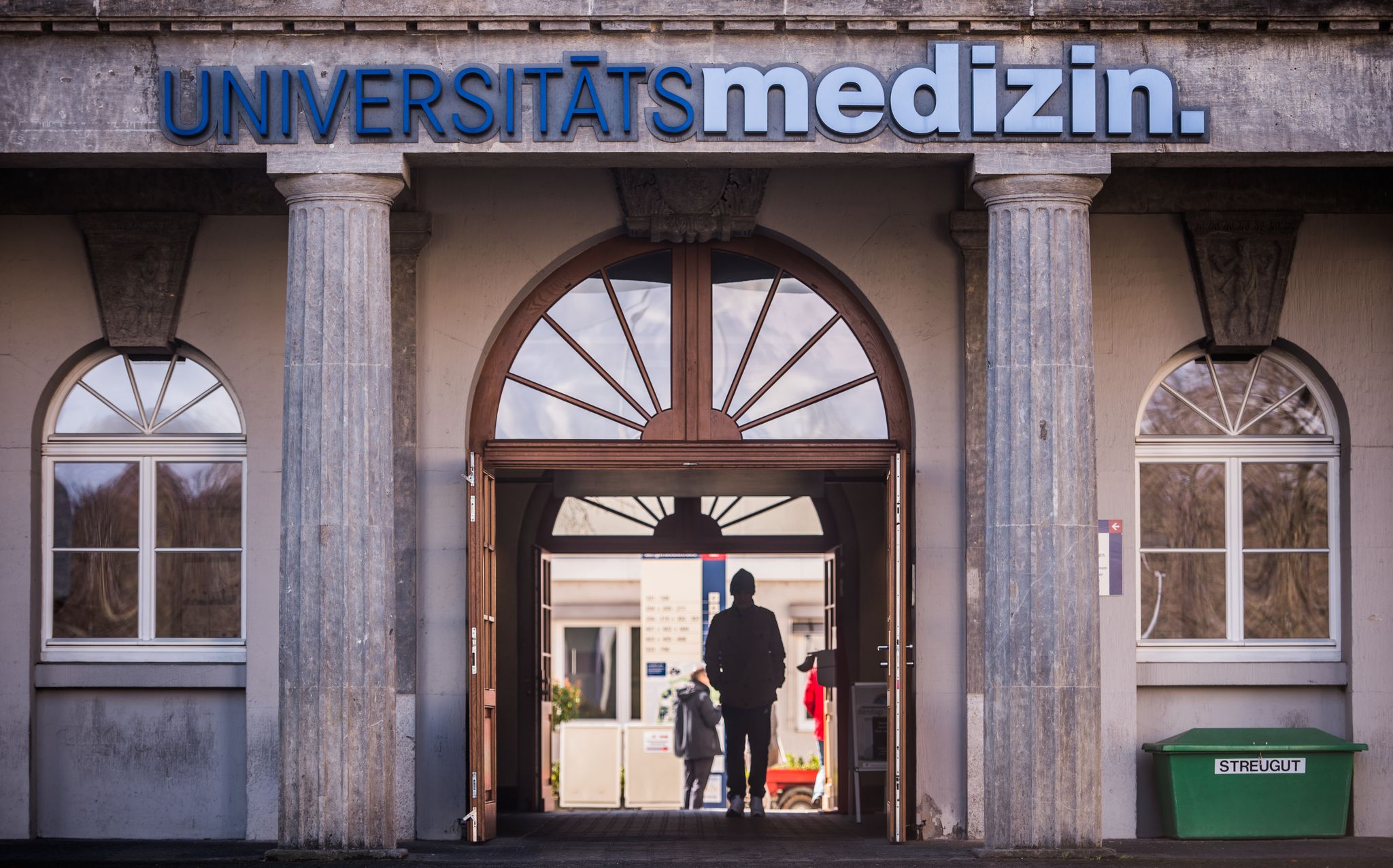 Der Rheumatologe Professor Andreas Schwarting von der Mainzer Unimedizin macht sich für eine bessere Behandlung und Versorgung in Rheinland-Pfalz stark. 