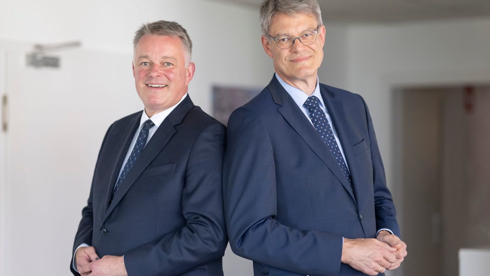 Die Schnieders - zwei Brüder, zwei politische Wege