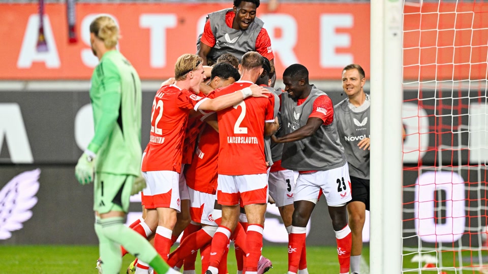 Mit Coolness vom Punkt: Lautern bezwingt Schalke