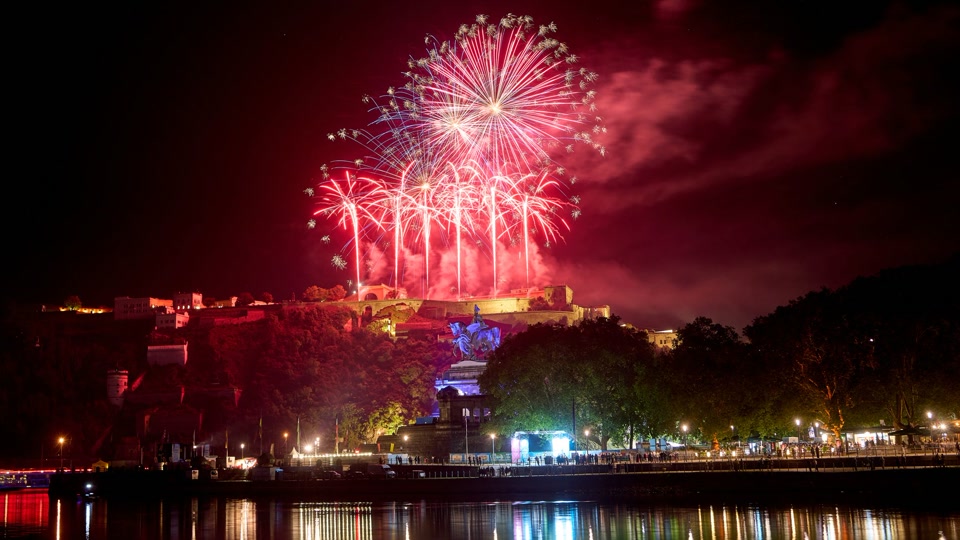 Rhein in Flammen erstmals mit Drohnenshow