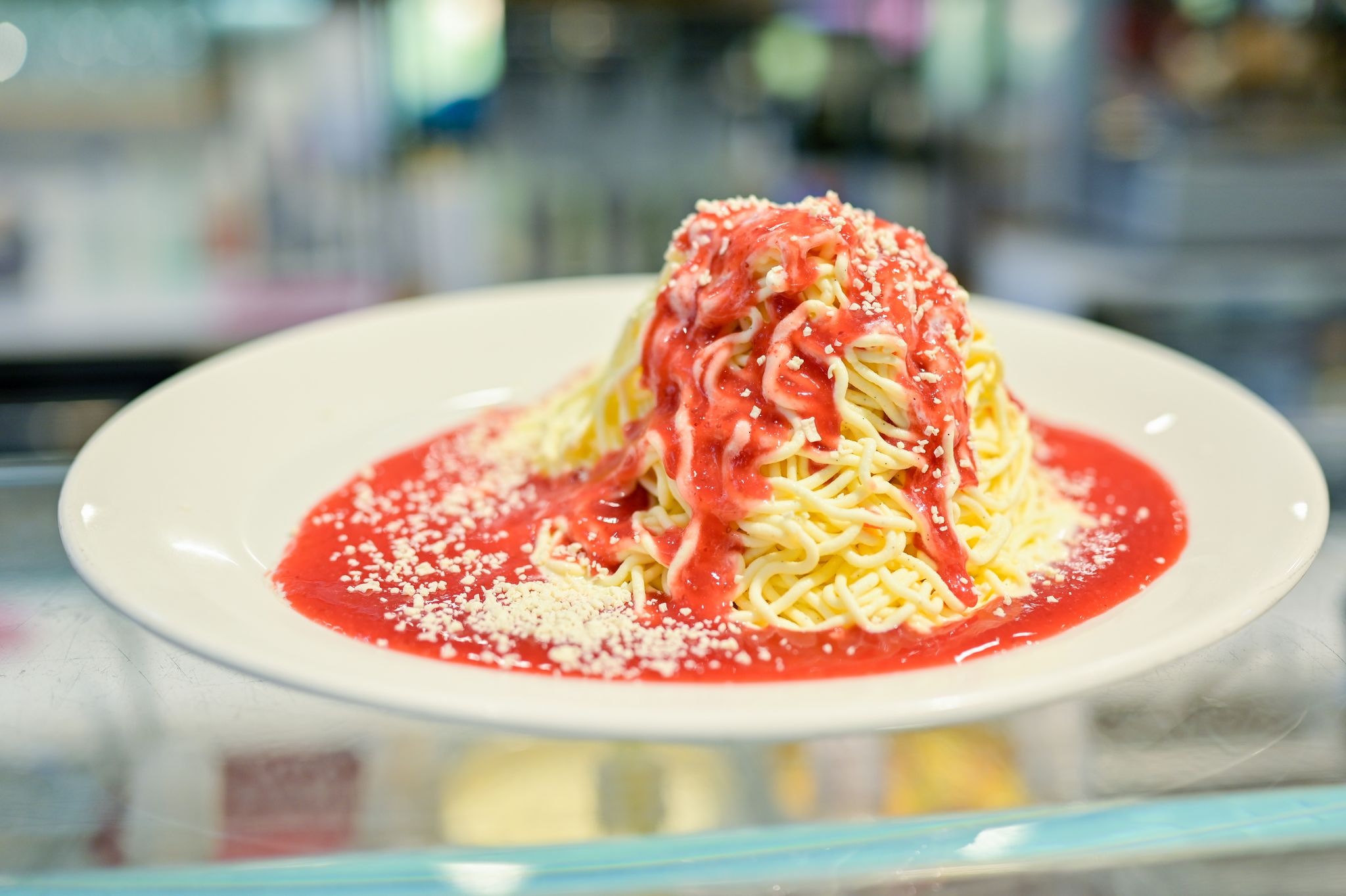 Spaghetti-Eis zählt in Deutschland zu den Klassikern im Sommer. (Archivbild)