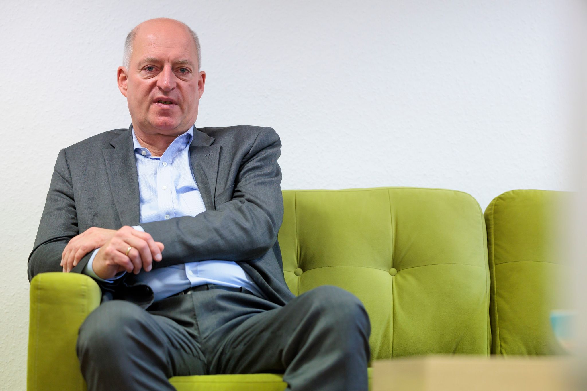 Karsten Tacke von der Landesvereinigung Unternehmerverbände geht fest davon aus, dass der Bund den A1-Lückenschluss weiter vorantreiben wird. (Archivbild)