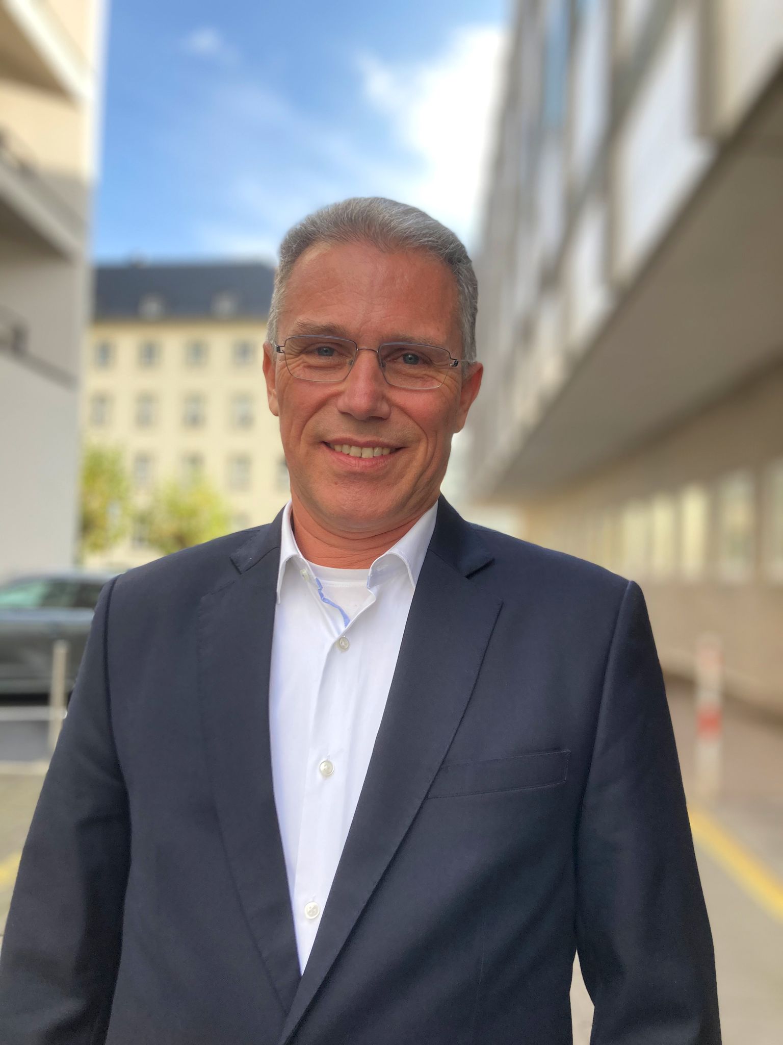 Der Chef des saarländischen Verfassungsschutzes, Ulrich Pohl, sieht vor allem Gefahren durch den IS. (Archivbild)