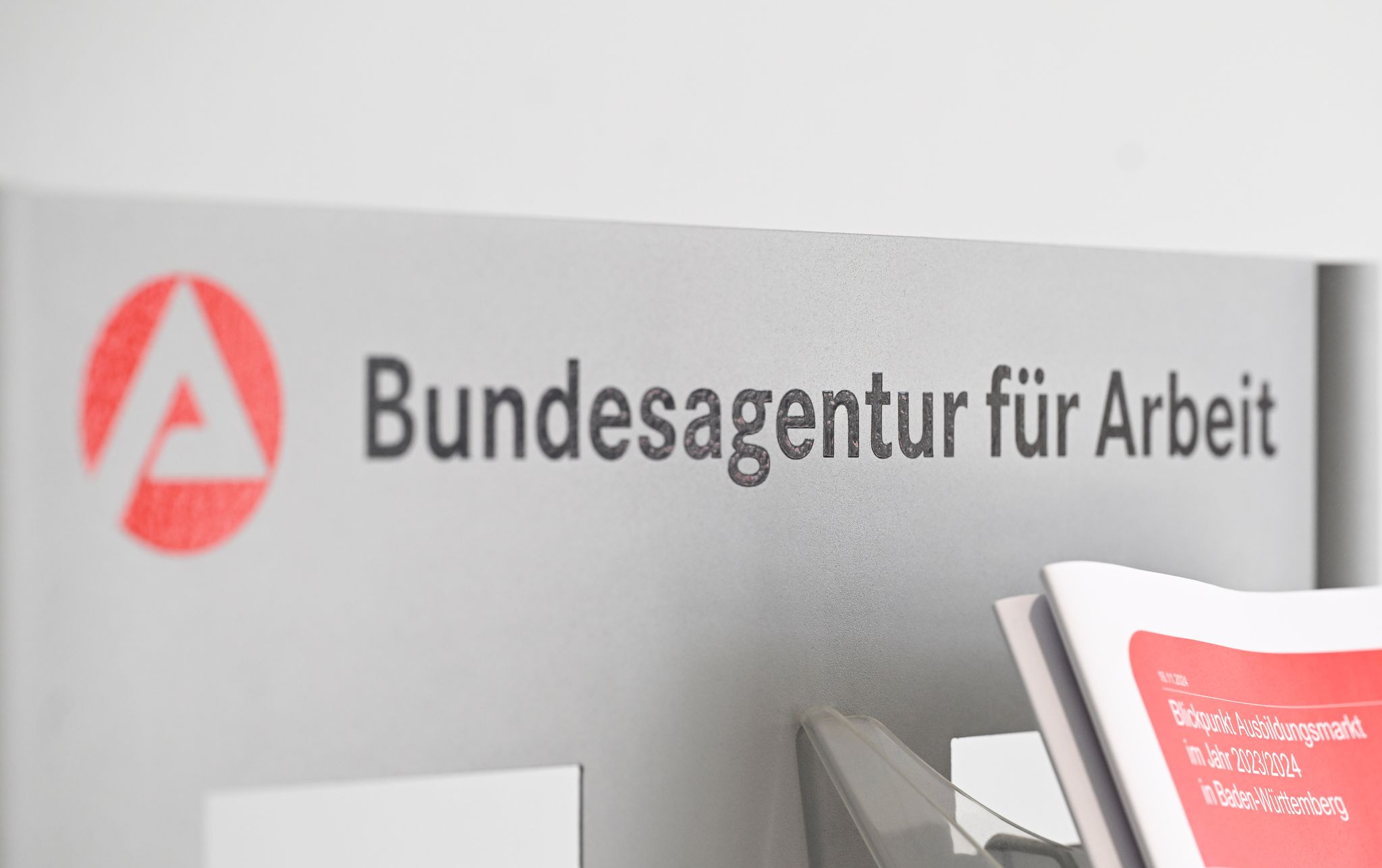 Die Bundesagentur für Arbeit (BA) ist Ziel eines Cyberangriffs geworden. (Symbolbild)