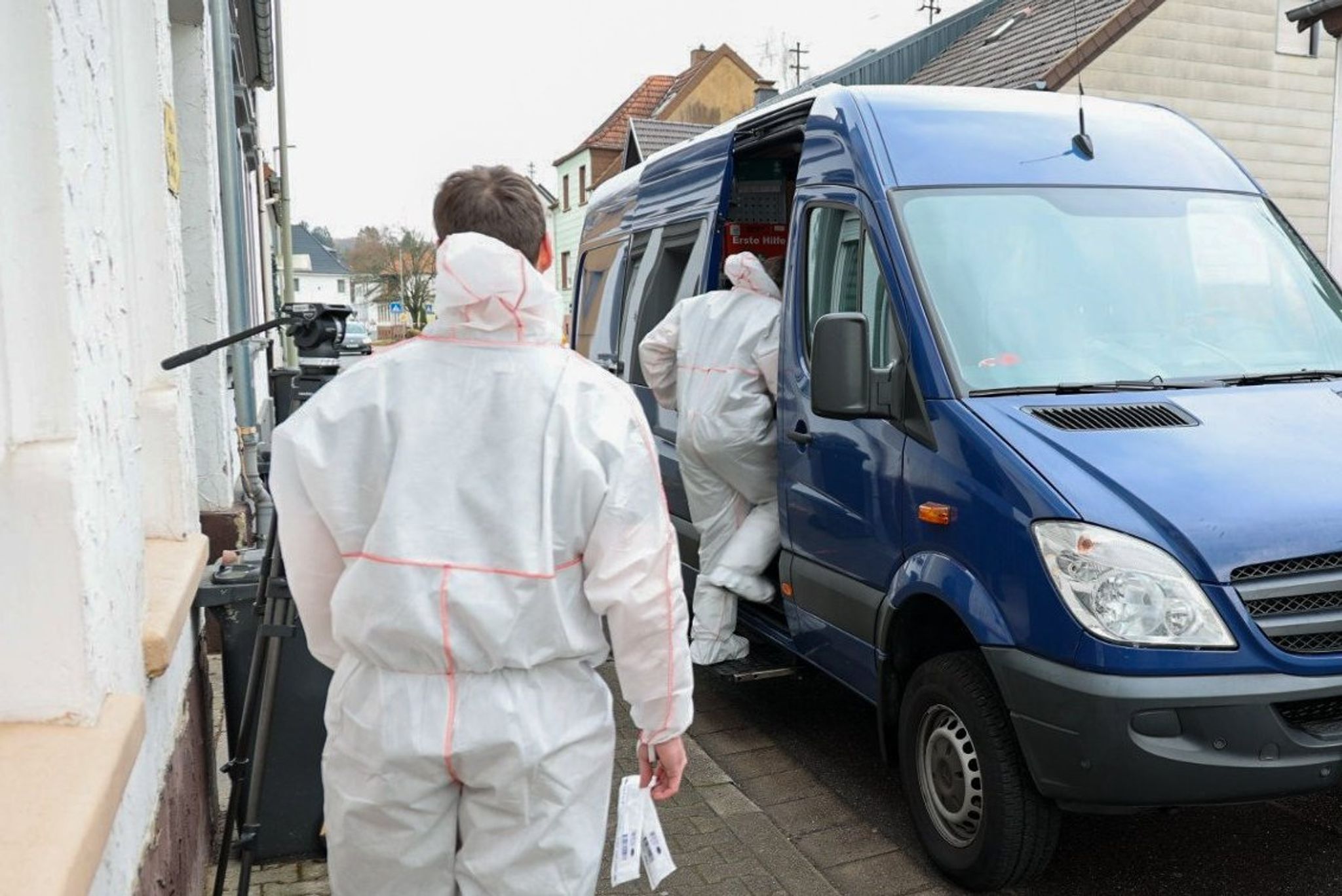 Der Gerichtsvollzieher wurde mit einem Messer getötet.  
