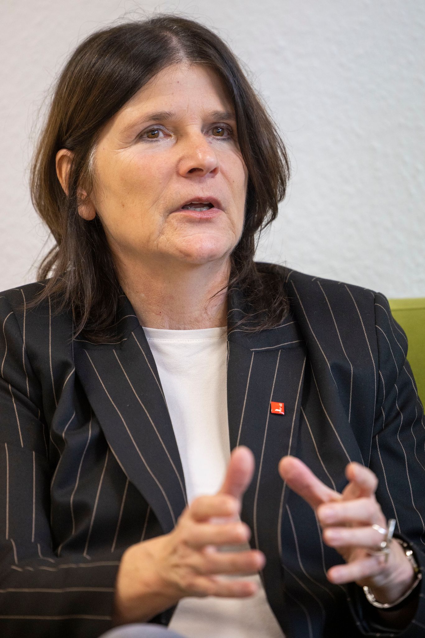 Die neue Verdi-Bezirkschefin Marion Paul will junge Menschen gewinnen und setzt dafür auf deren Sprachduktus.  
