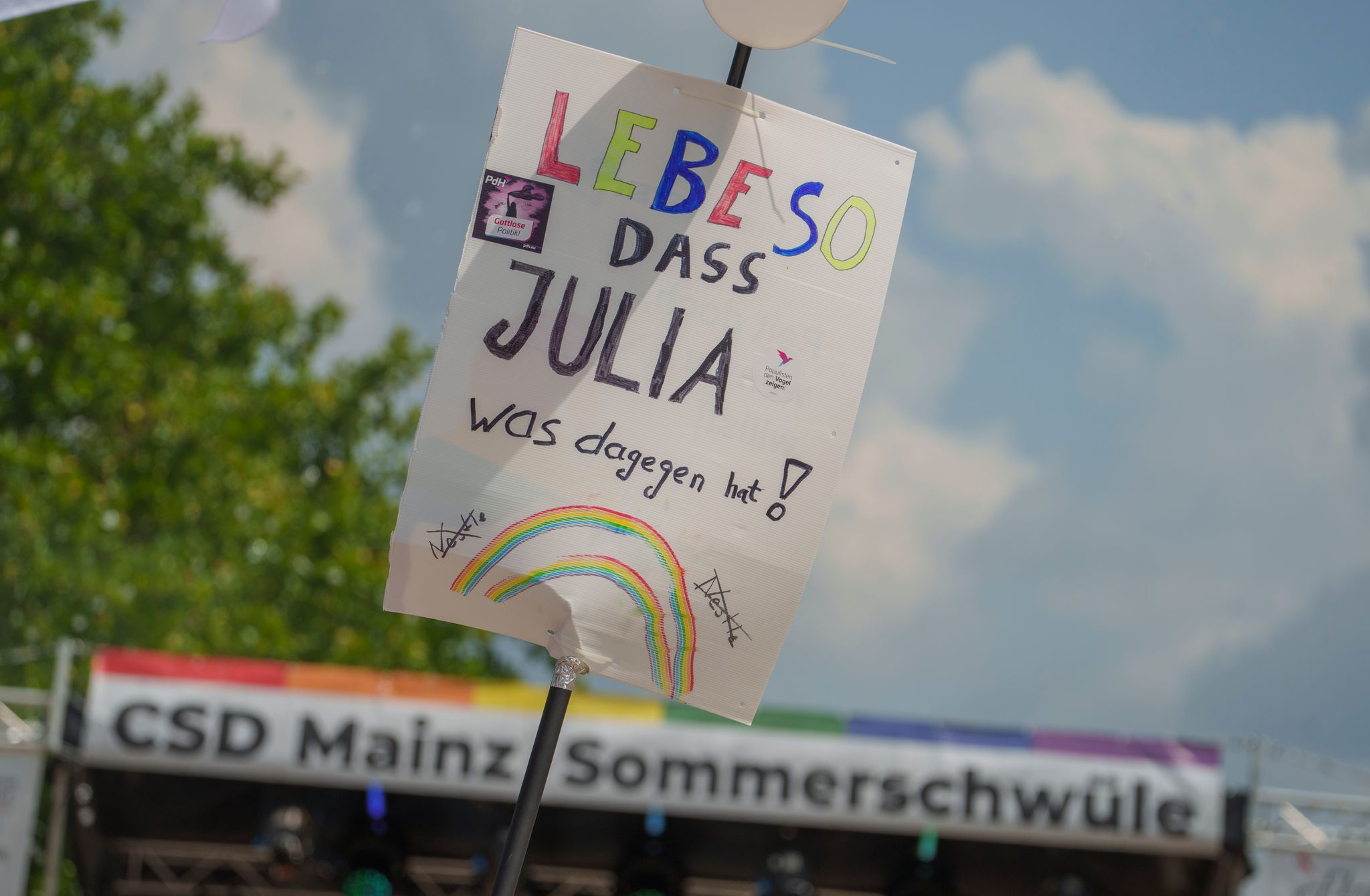 Pia Schellhammer: Die Präsenz bei CSDs zeige, dass Gleichstellung und der Abbau von Diskriminierung trotz gesellschaftlicher Fortschritte wichtige Themen bleiben. (Archivbild)
