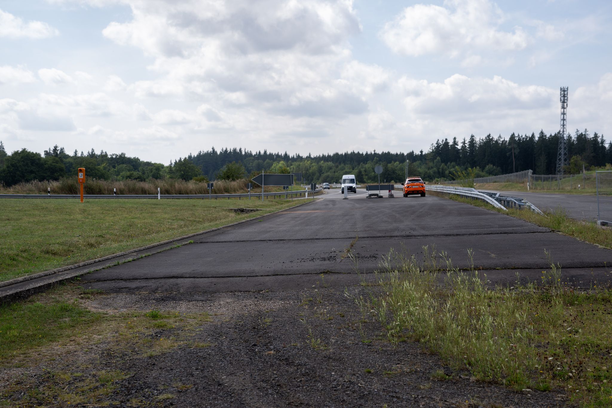 In der Eifel kann eine weiterer Autobahnabschnitt gebaut werden (Archivbild)