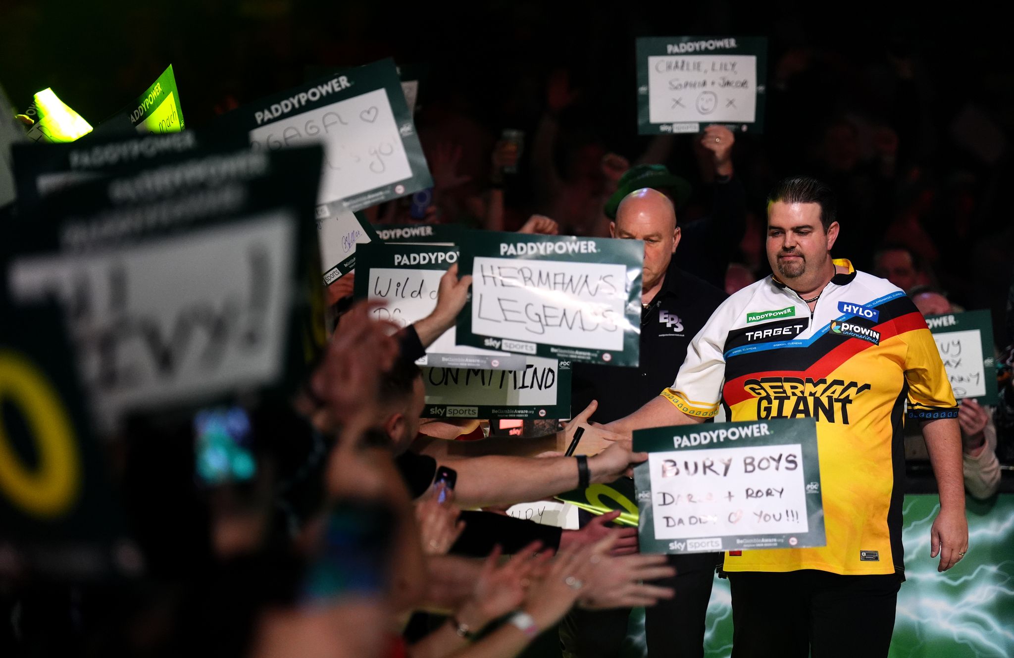 Der frühere WM-Halbfinalist beim Einlauf.