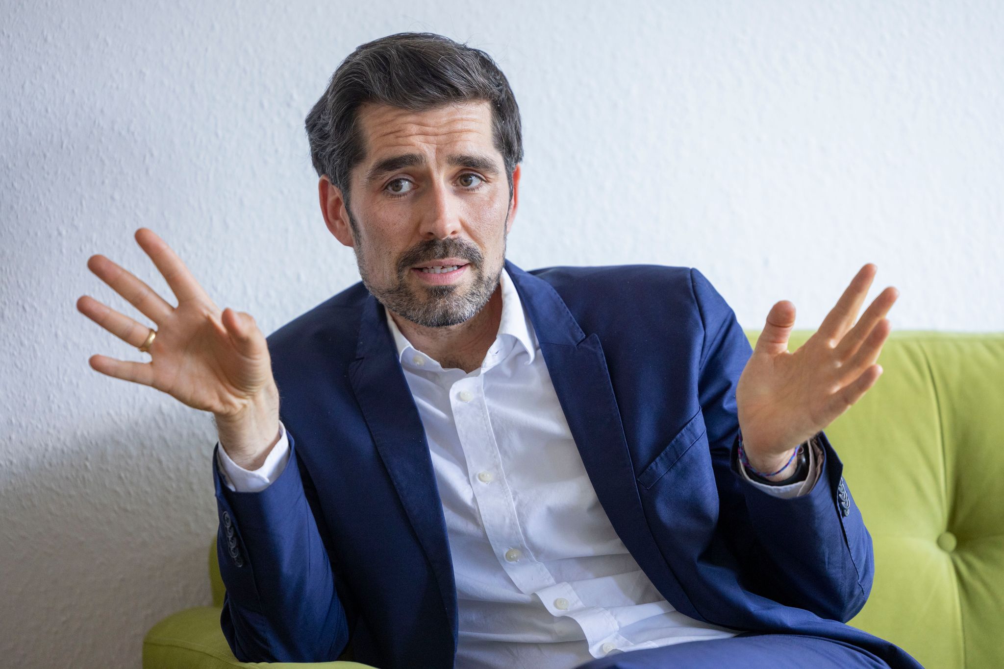 Das Modellprojekt für die Einführung des islamischen Religionsunterrichts läuft gut an, berichtet Bildungsminister Sven Teuber. (Archivbild)