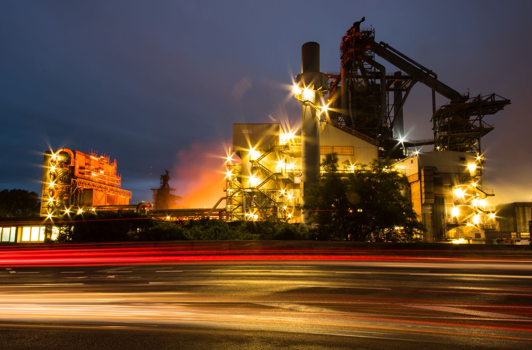 Der Umbau der saarländischen Stahlindustrie hin zu einer klimafreundlichen Produktion läuft. (Archivbild)