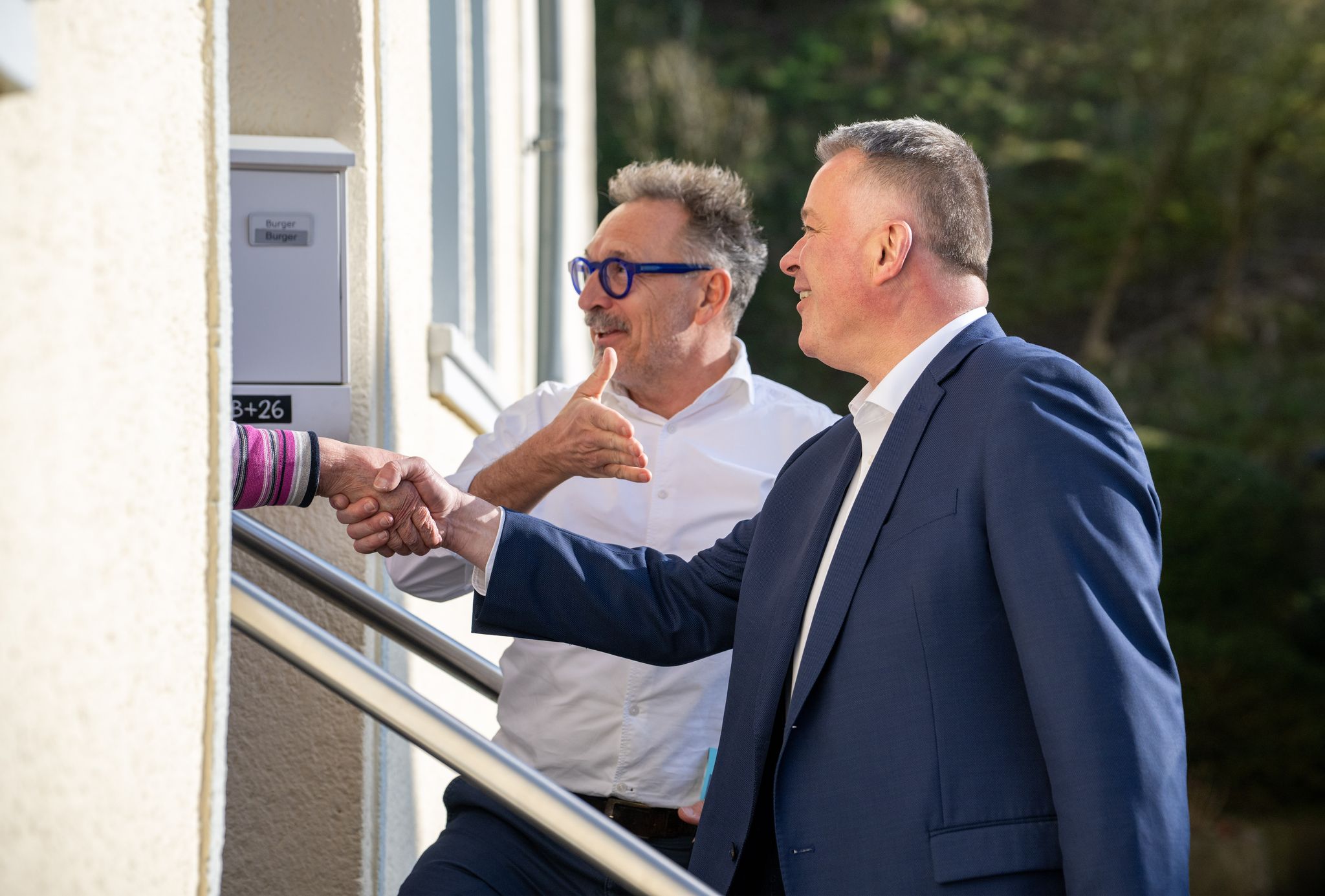 Die Gespräche sind kurz und freundlich (Archivbild)