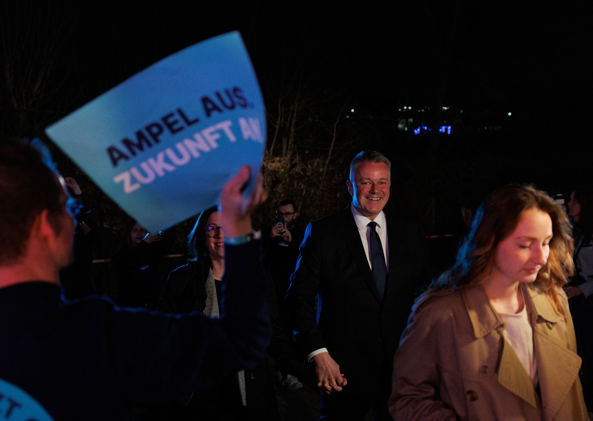 Die Parteien mobilisieren ihre Anhänger. 