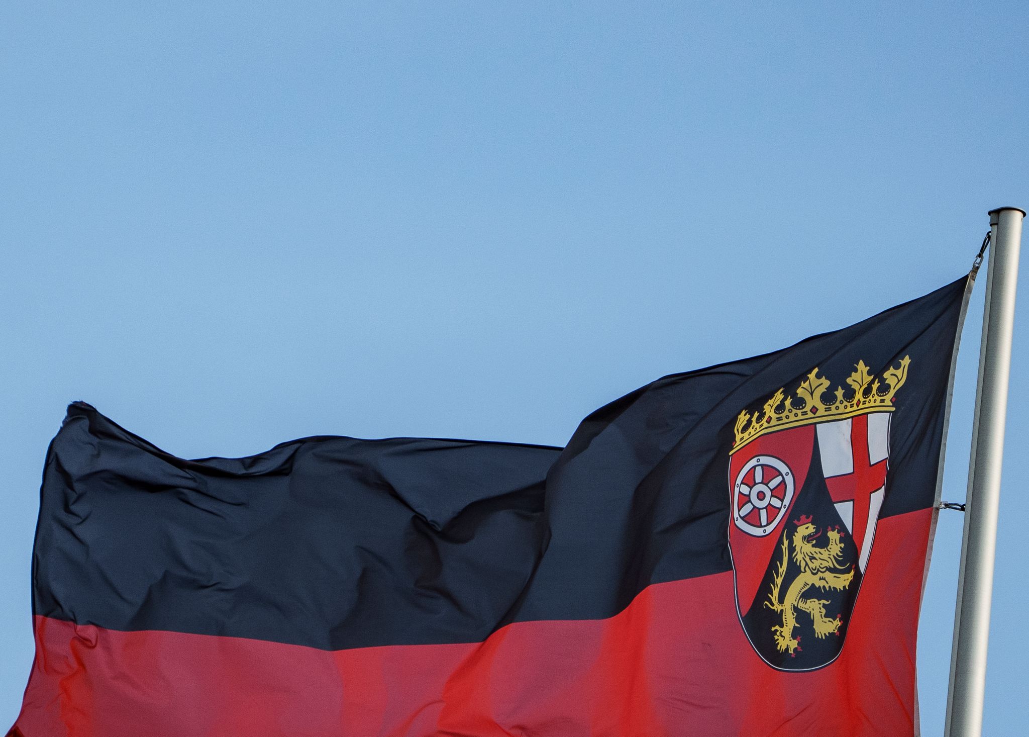 Eine Änderung der Landesverfassung ist für höhere Hürden zum Einsetzen von U-Ausschüssen nötig. (Symbolbild)