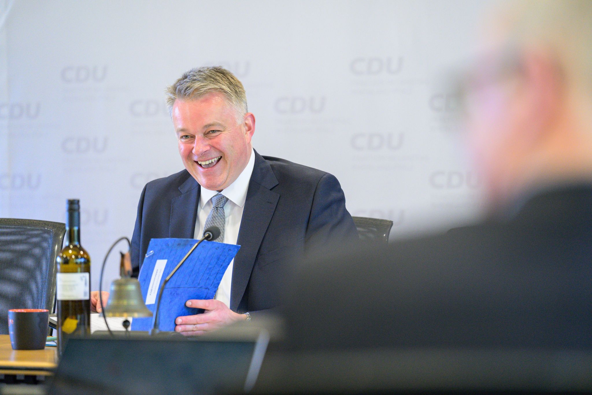 Gordon Schnieder ist nochmal zum CDU-Fraktionschef gewählt worden - zumindest vorübergehend.