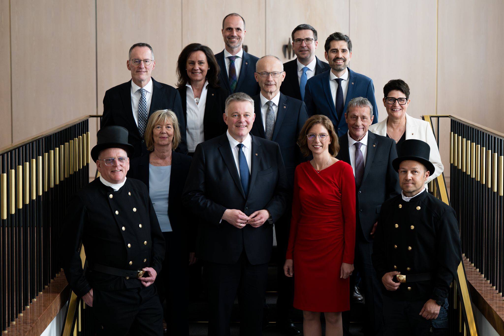 Erst am vergangenen Montag kam die neue CDU/SPD-Regierung um Ministerpräsident Schnieder (CDU) und seine Stellvertreterin Bätzing-Lichtenthäler (SPD) ins Amt. (Archivbild)