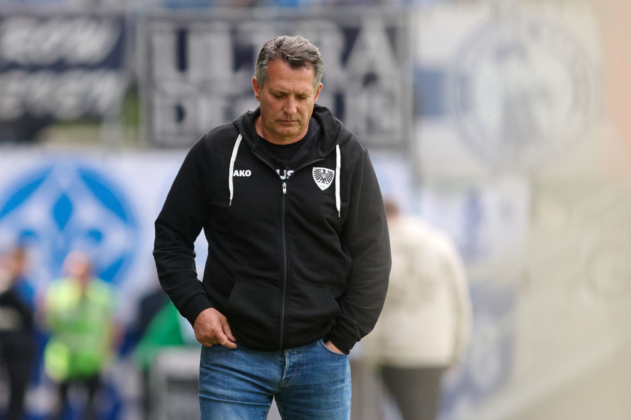 Preußen Münster und Trainer Alois Schwartz stehen als erster Absteiger aus der 2. Bundesliga fest. 