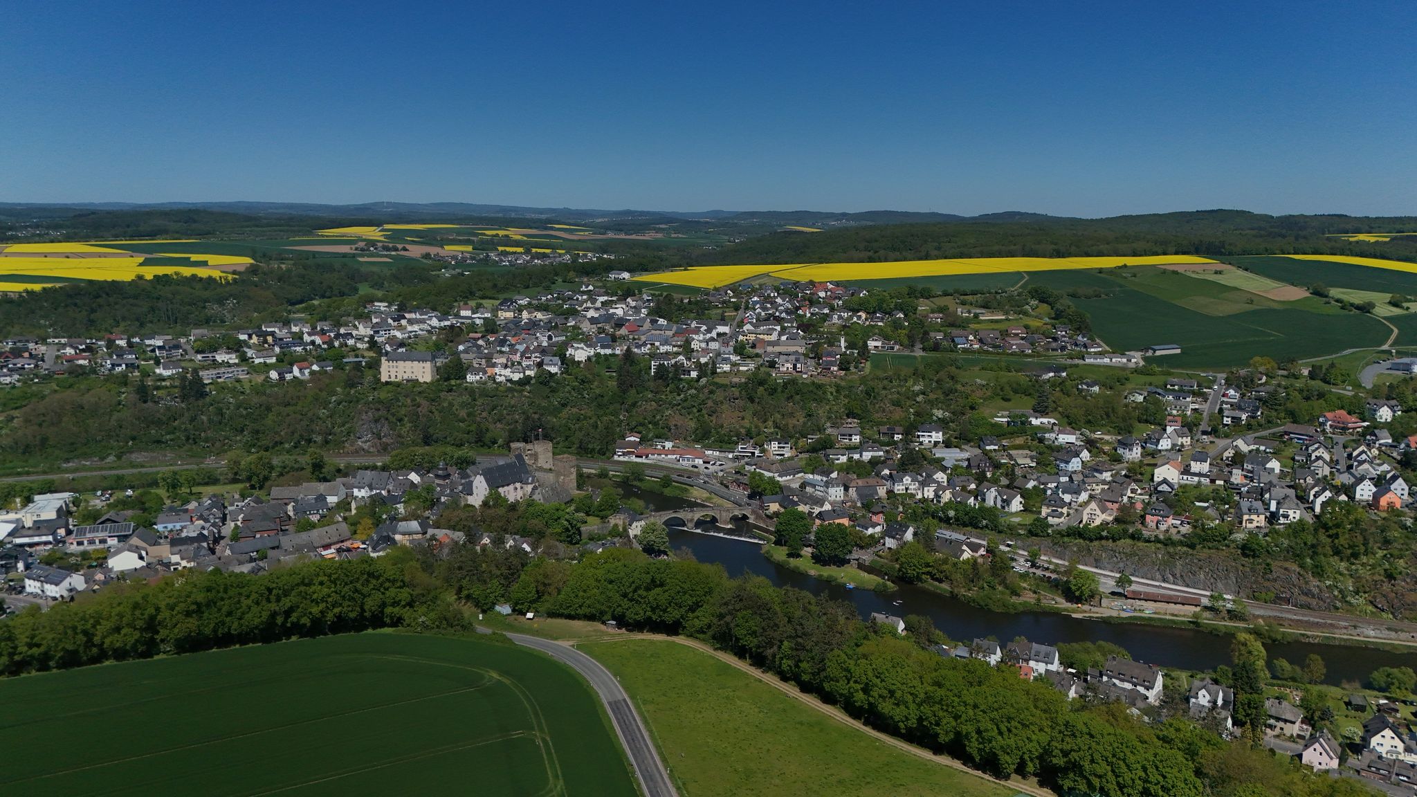 Runkel ist eine Kleinstadt an der Lahn. Am 16. April ist es hier zu einem Arbeitsunfall mit mehreren Todesopfern gekommen.
