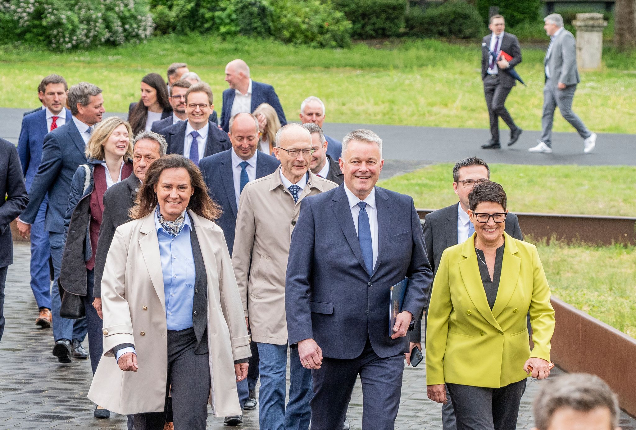 Der designierte Ministerpräsident Gordon Schnieder (CDU) stellt sein Team vor. 