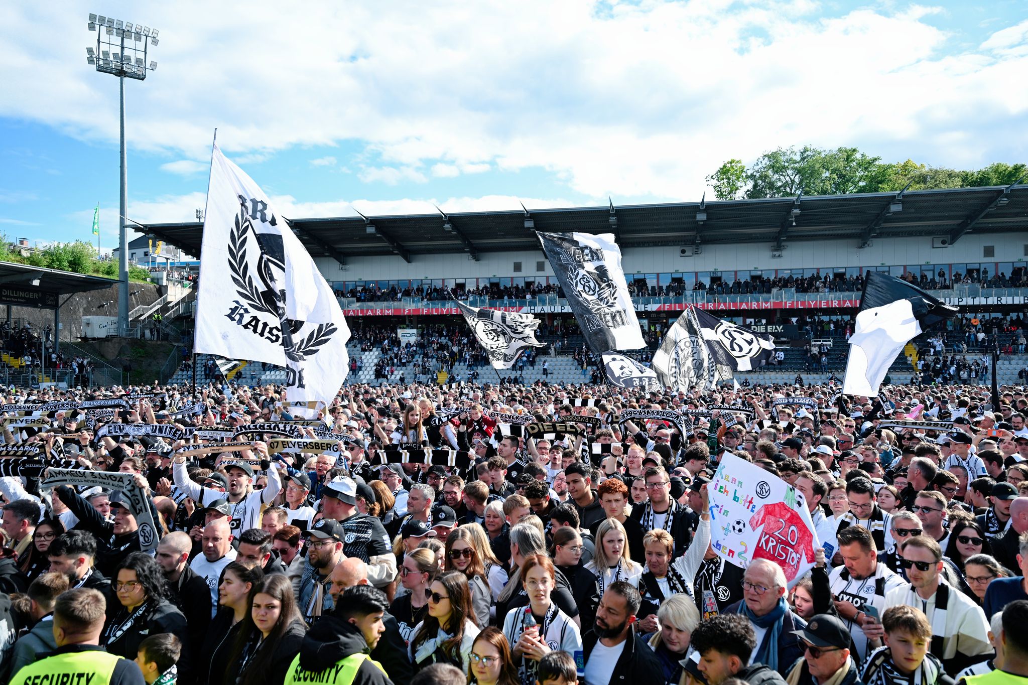 Ein Dorf steht kopf: Elversberg ist das erste Mal in der Bundesliga dabei. 