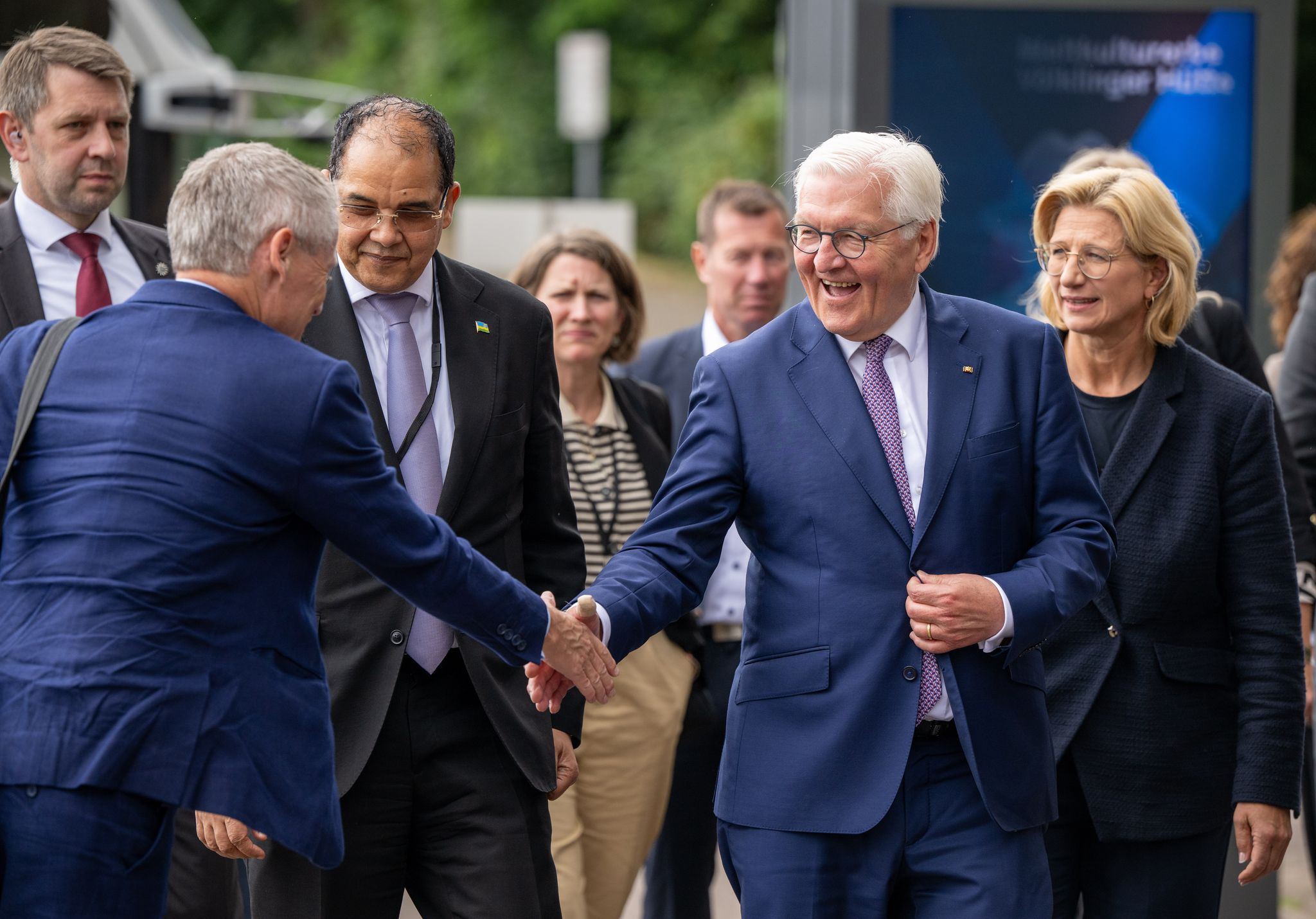Steinmeier zeigte dem Diplomatischen Korps das Saarland.