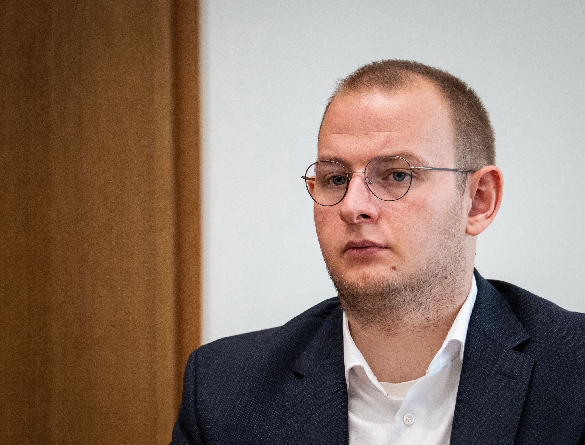 Joshua Schmitt bei seiner ersten Plenarsitzung. Es war der Tag der Regierungserklärung von Gordon Schnieder. 