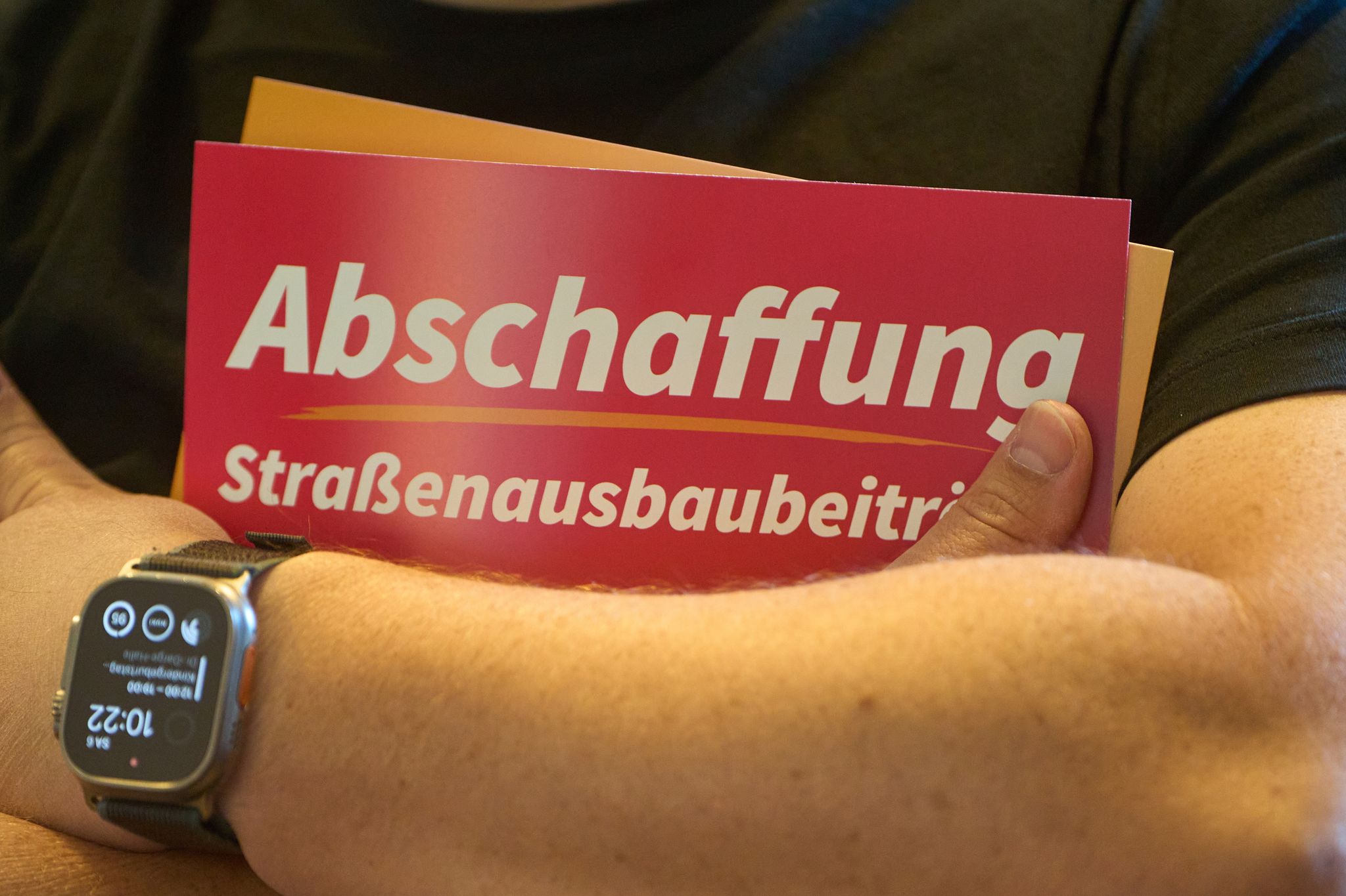 An den Straßenausbaubeiträgen gab es jahrelang von der Landtagsopposition harte Kritik. (Archivbild)