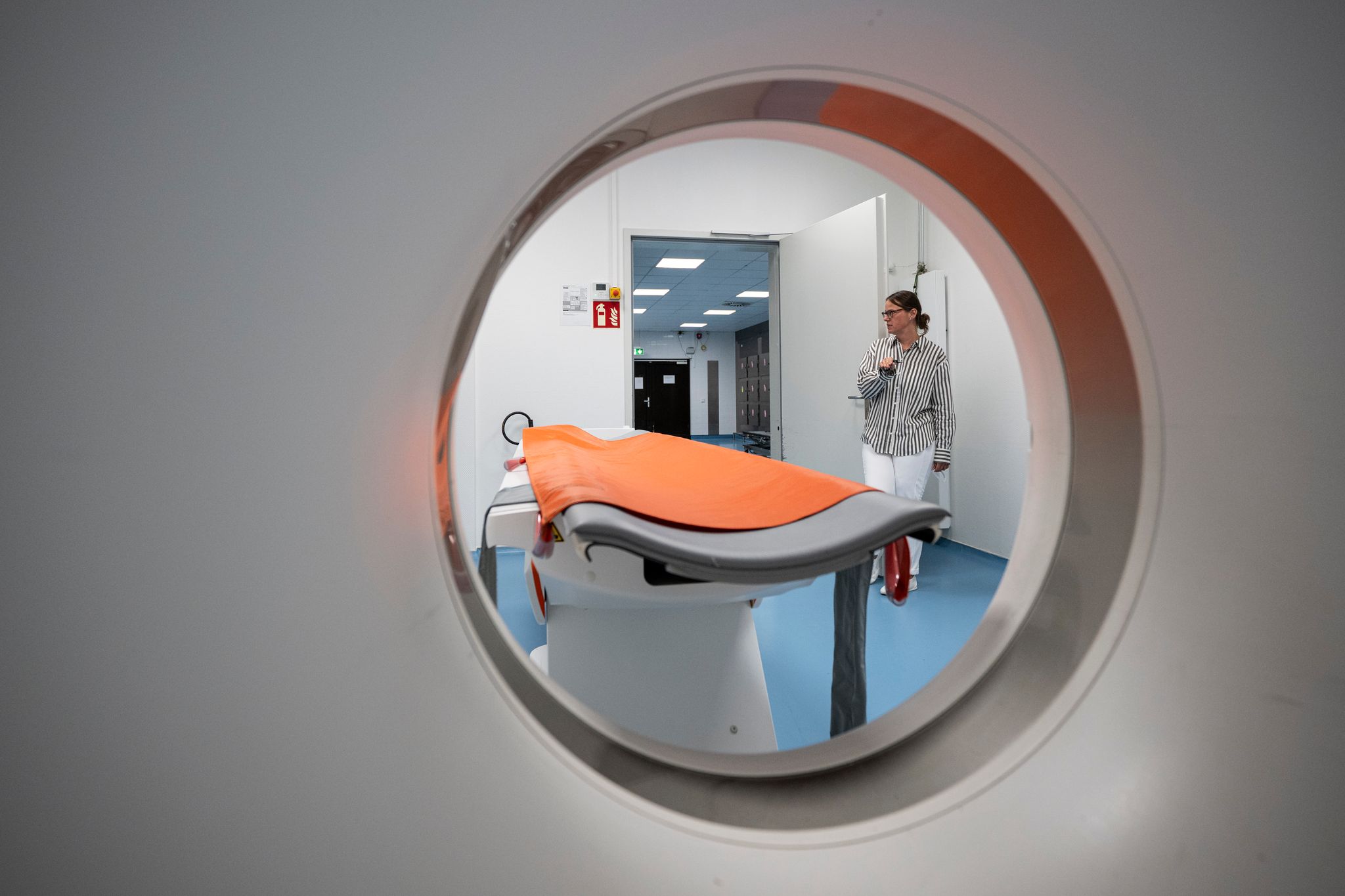Üblicherweise wird von jeder Leiche zunächst ein Ganzkörper-Scan im institutseigenen Computertomographen gemacht. 