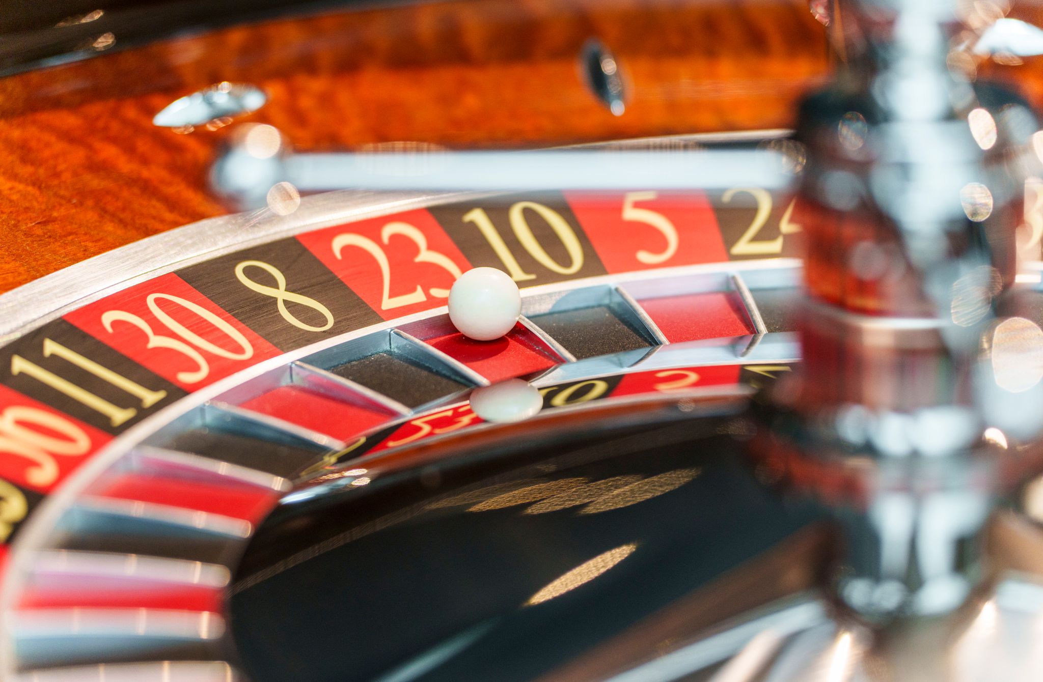 Eintritt in Spielbanken ist nur ab 18 Jahren sowie Vorlage eines Ausweises mit Namen und Adresse möglich. 