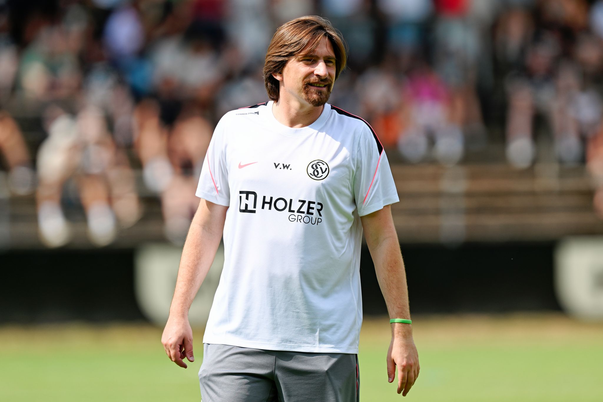Trainer Vincent Wagner sieht die SV Elversberg gut gerüstet für die Bundesliga. (Archivbild)