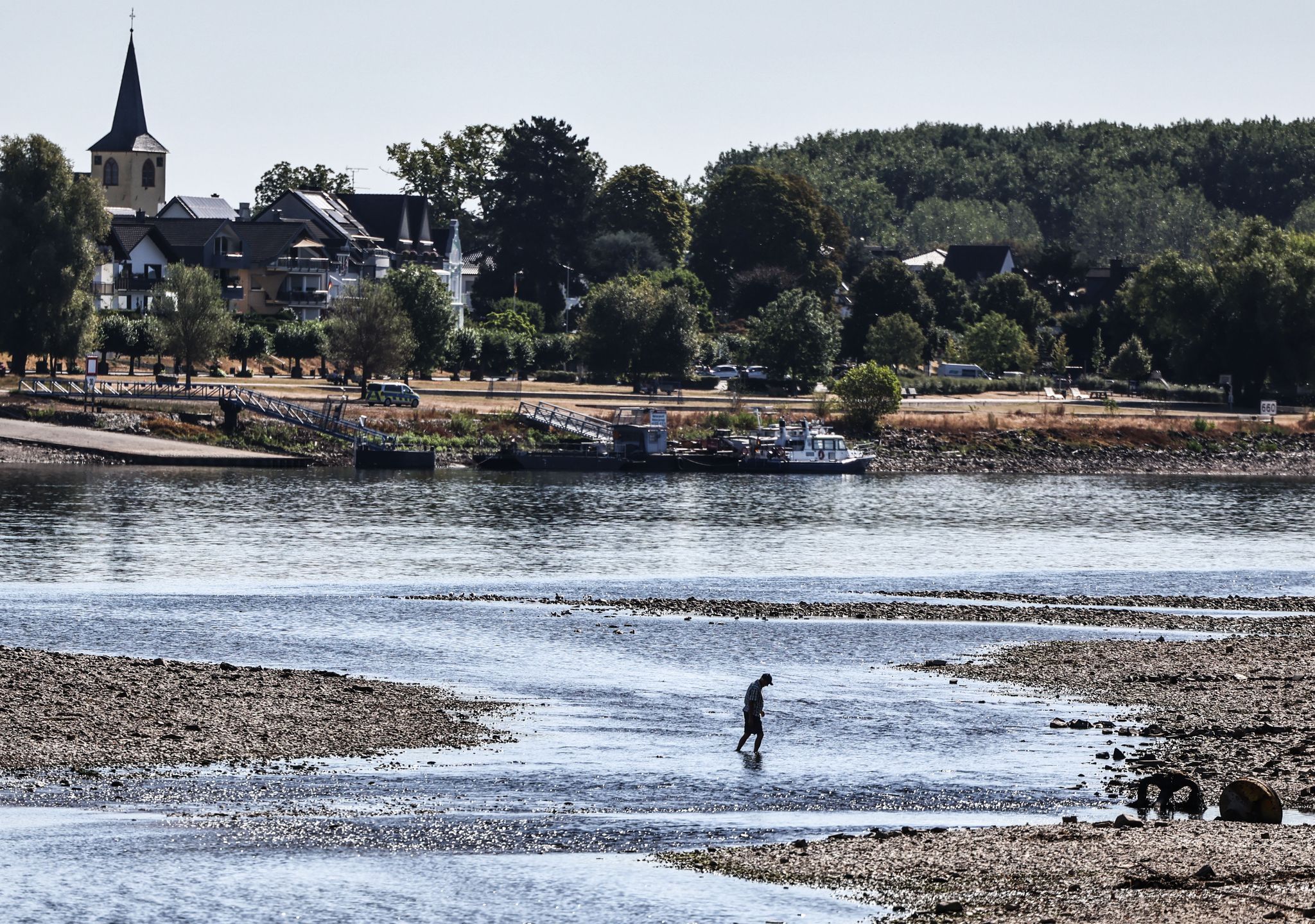 So wenig Wasser hatte der Rhein noch nie (Archivbild)