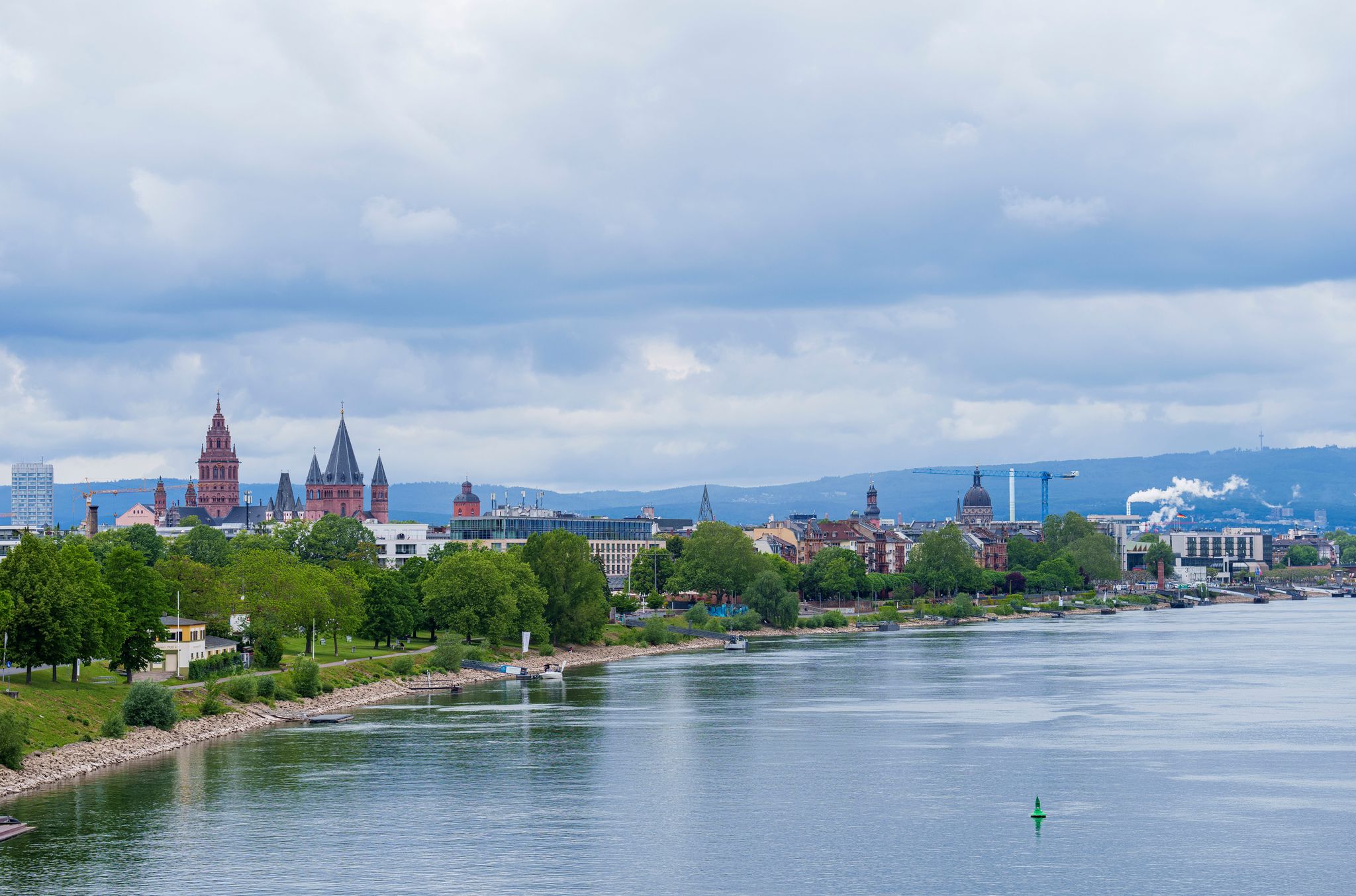 In wachsenden Städten wie Mainz ist Wohnraum teuer. (Archivfoto)